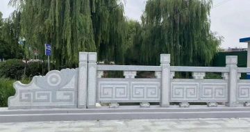 厦门 芝麻灰桥栏杆、河道栏杆安装效果