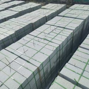 厦门 芝麻白1.8公分火烧300*600地铺，清仓大甩卖