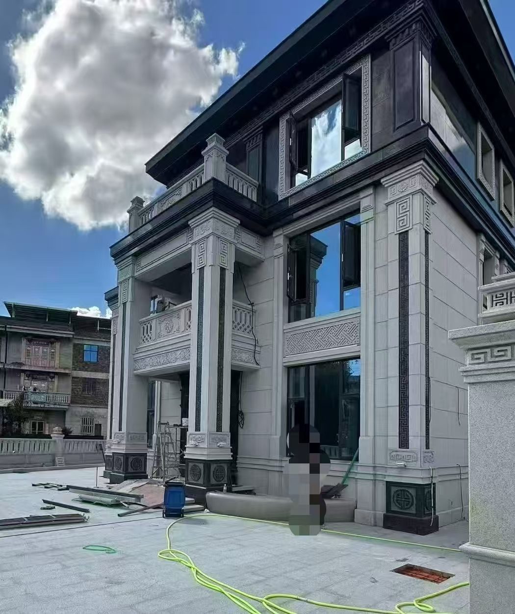 厦门 别墅干挂，芝麻白与芝麻黑完美配合