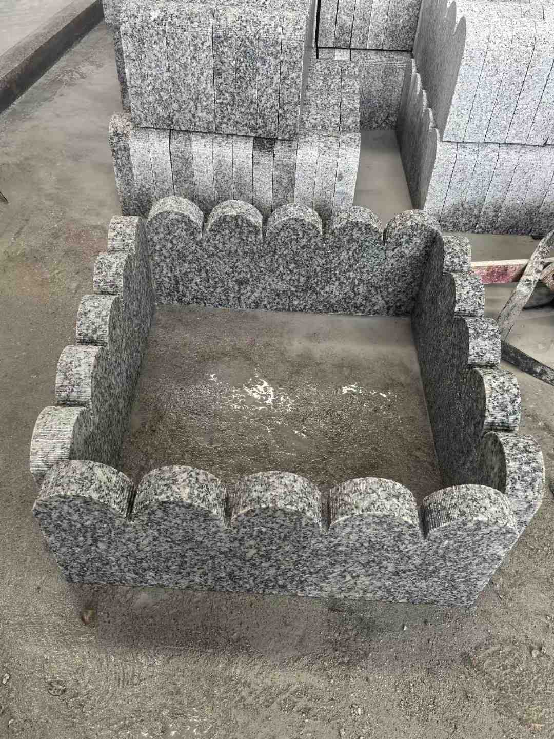 厦门 花边石、花坛围栏石、花池界石、菜园栅栏石、镶边石、波浪状界石介绍