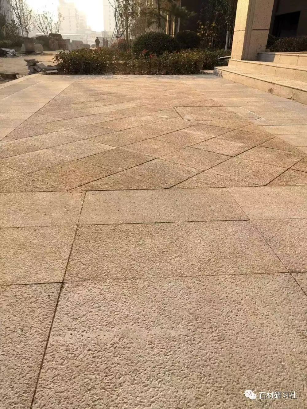 厦门黄金麻石材铺装